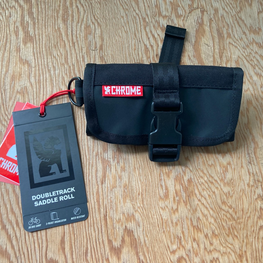 Chrome bike saddle roll for tools (NWT)